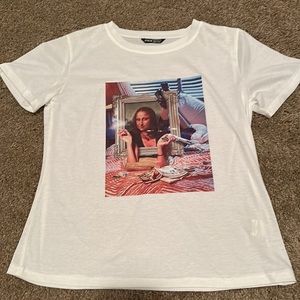 Mona Lisa Pulp Fiction Graphic Tee 🧡